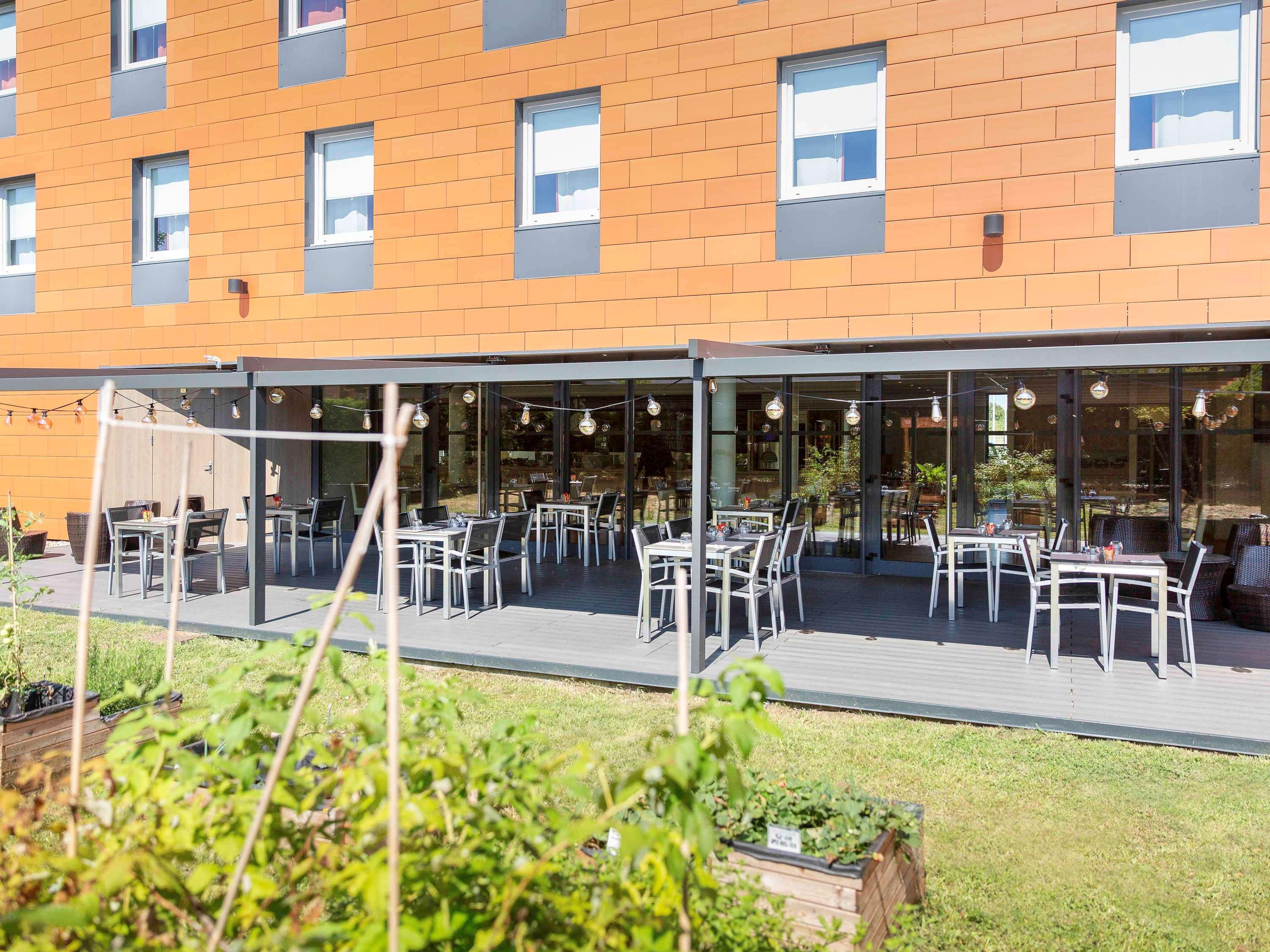 Ibis Lyon Est Chaponnay Hotel Ngoại thất bức ảnh