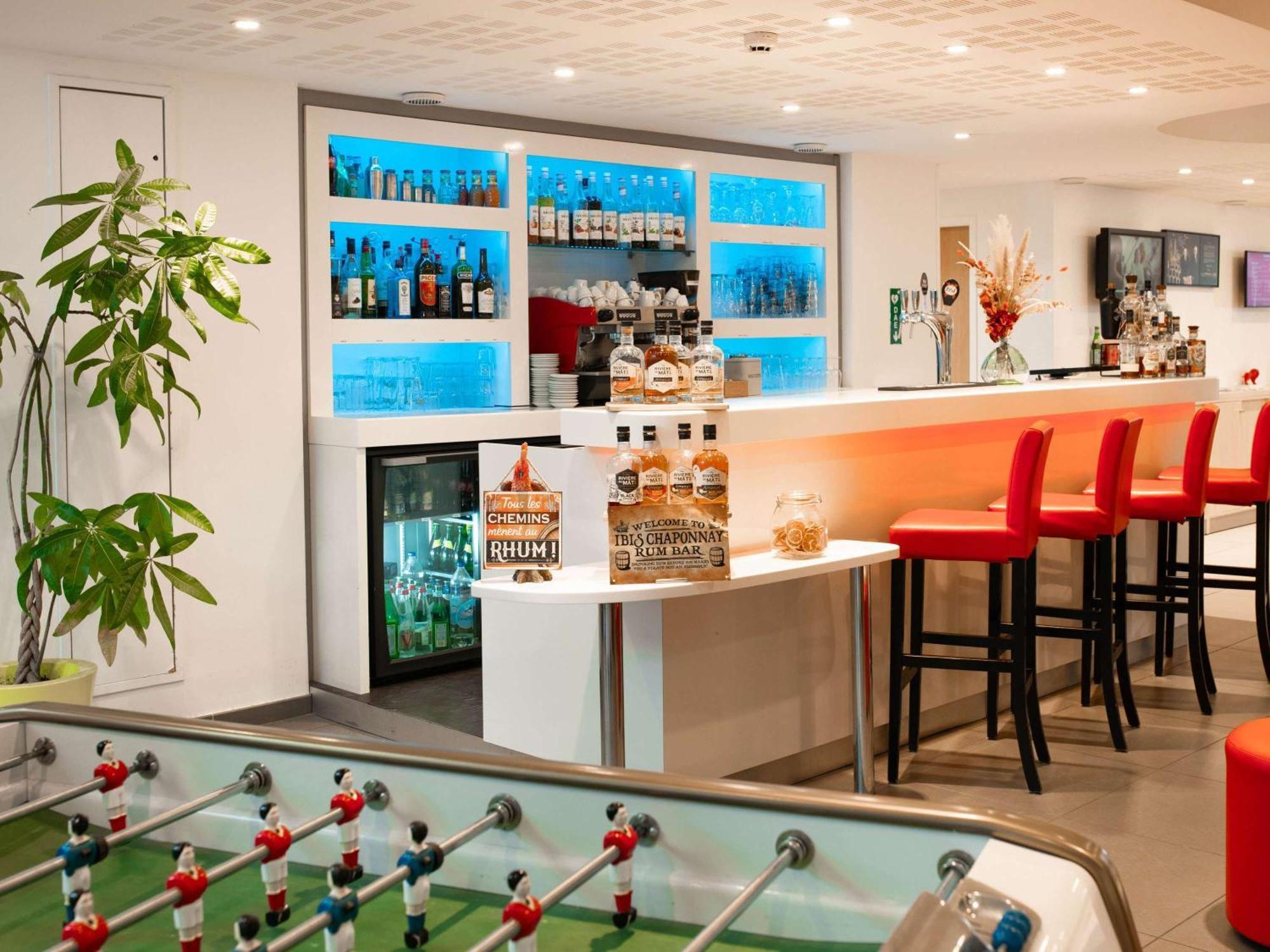 Ibis Lyon Est Chaponnay Hotel Ngoại thất bức ảnh