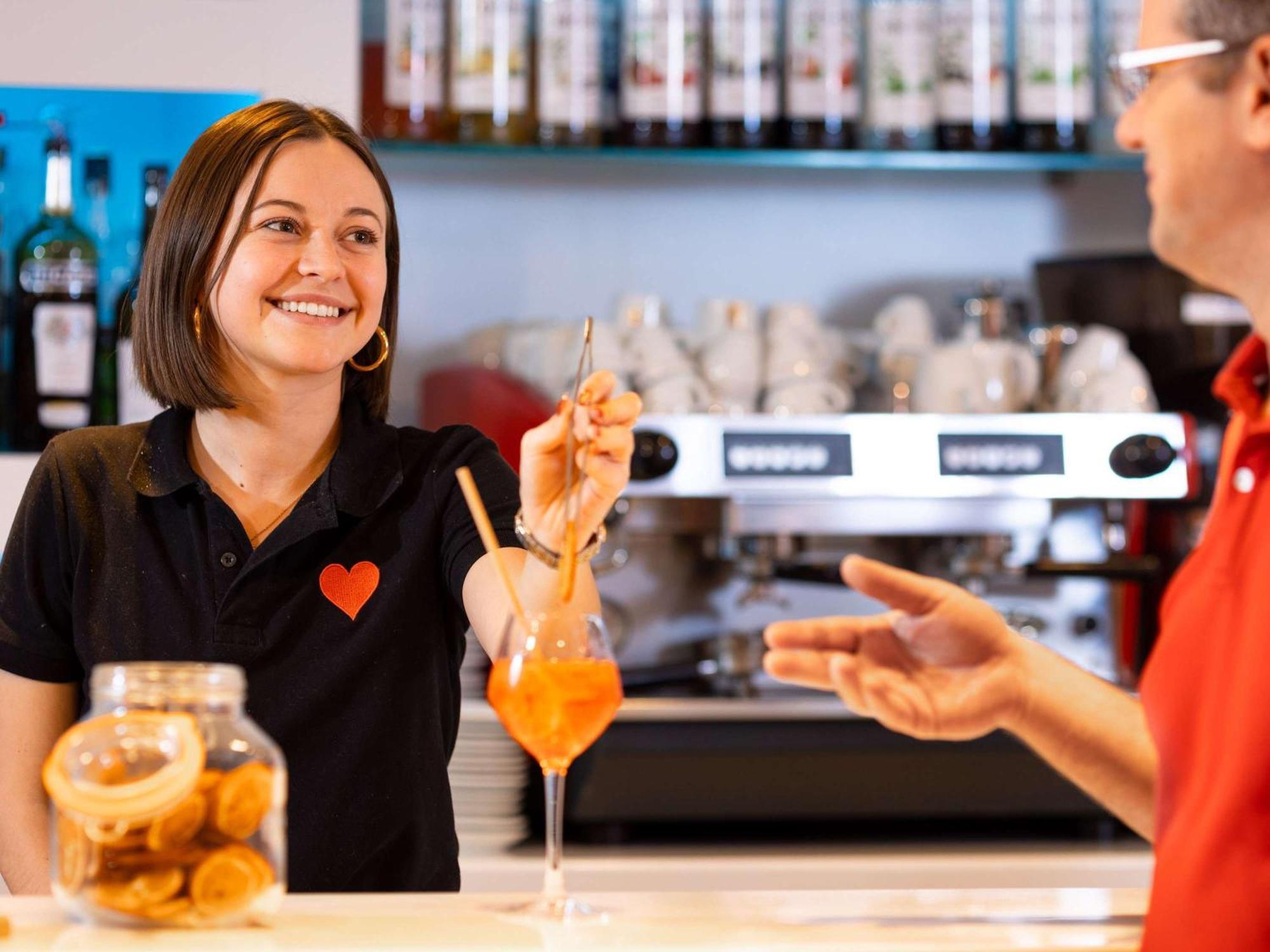 Ibis Lyon Est Chaponnay Hotel Ngoại thất bức ảnh