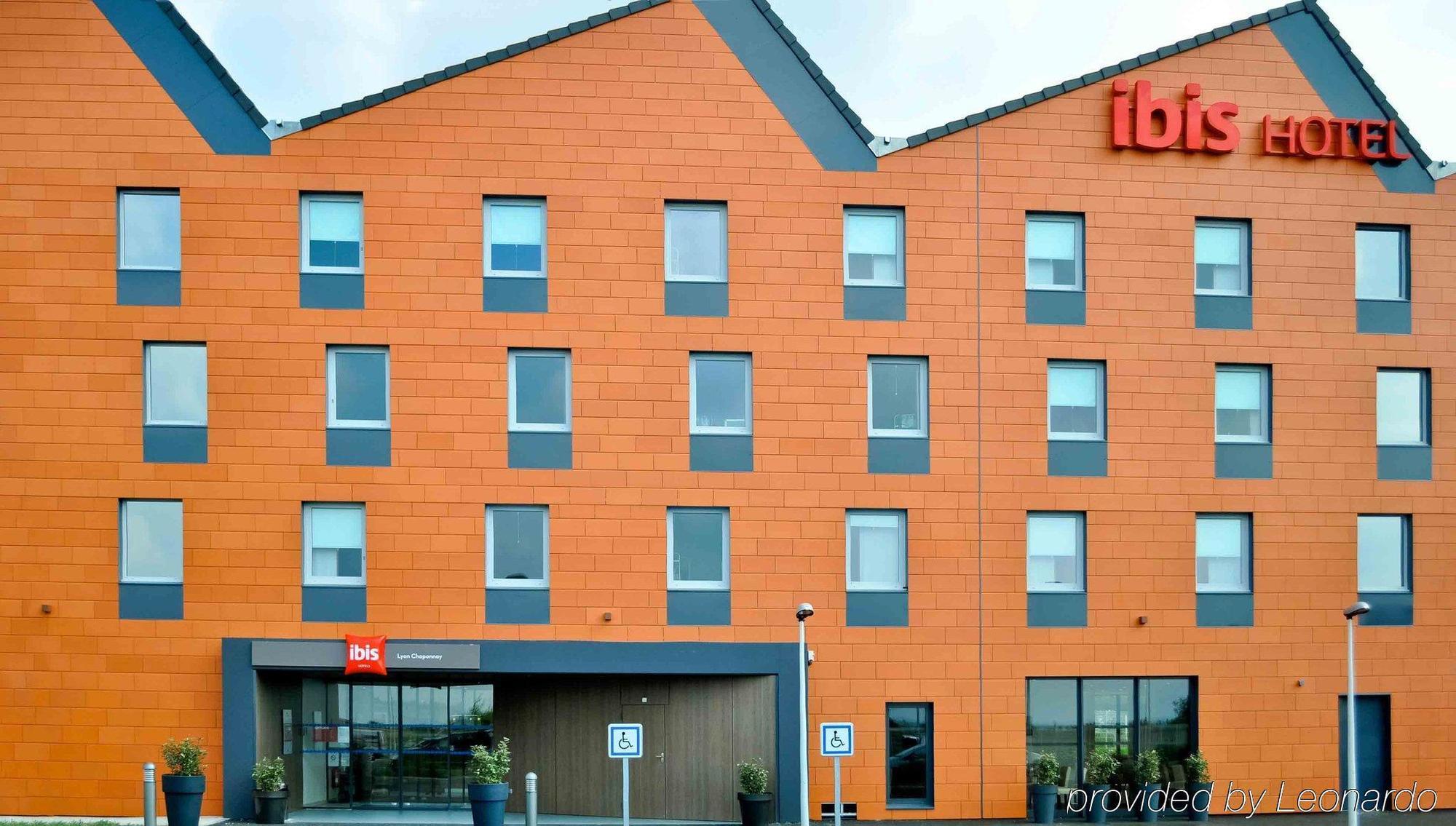 Ibis Lyon Est Chaponnay Hotel Ngoại thất bức ảnh